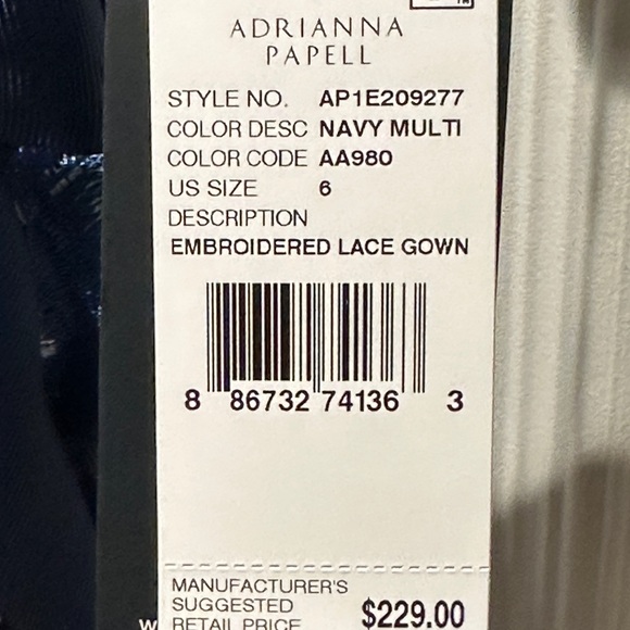 Bought for my mother in law for our wedding , she wore something else instead. - Picture 4 of 6